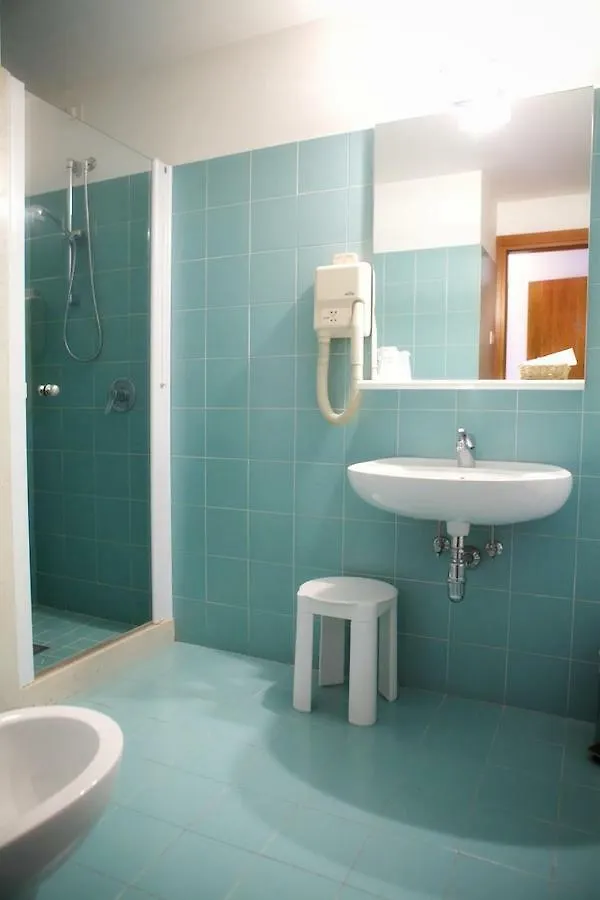 Locanda Perinella Castelgomberto Otel